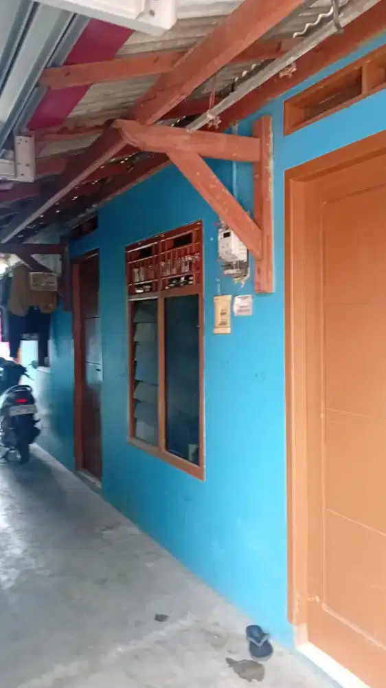 Kontrakan kosong. Bersih dan nyaman