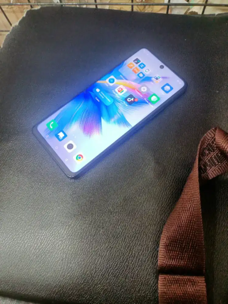 Infinix note 30 ram 8/256  minus shadow msh original smua batangan aja