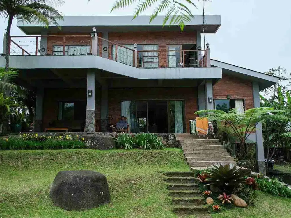 Vila Luas 831 m & Asri di Leuwimalang Cisarua –  Siap Pakai