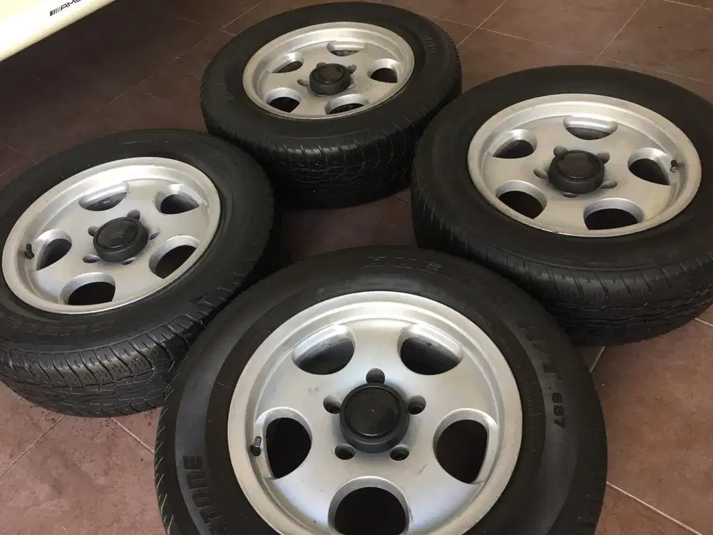 Velg Suzuki Escudo XL R16 plus ban