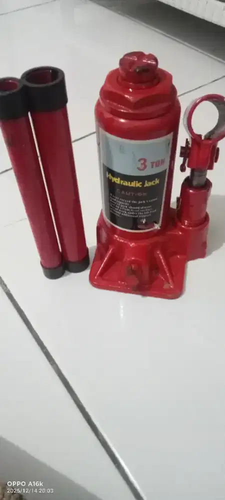 Dongkrak hydraulik 3 ton