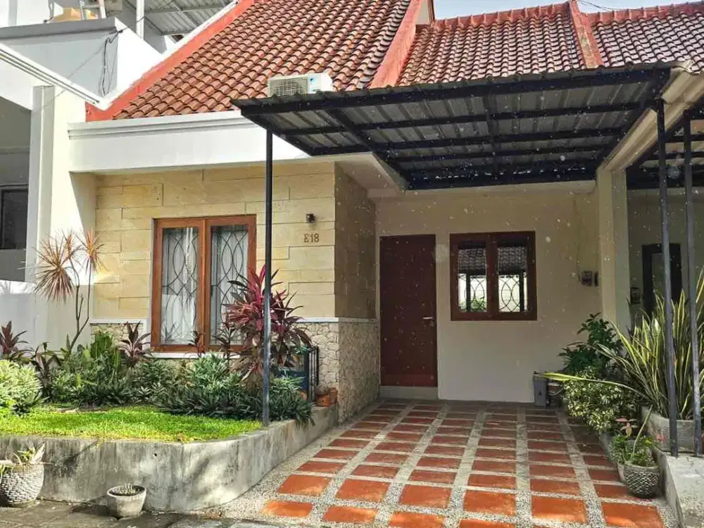 Butuh terjual cepat rumah lantai 1 dikawasan jalan raya kesambi