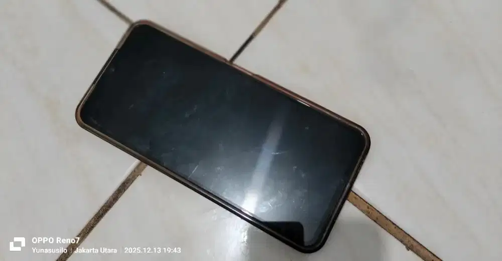 Vivo y33s ram 8/128, mulus bagus, no lecet
