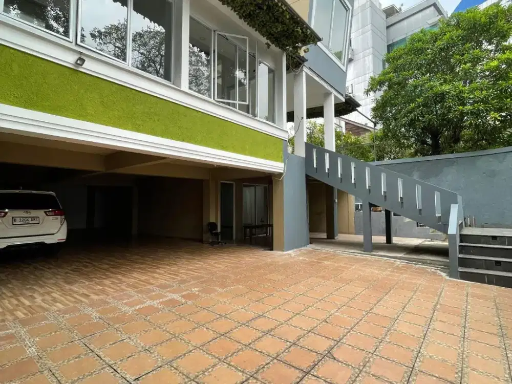 DIJUAL RUMAH MODERN MEWAH HOOK AREA PONDOK INDAH – JAKARTA SELATAN