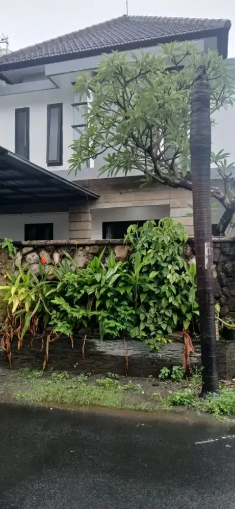 Di kontrakan rumah jalan Tukad Barito , DPS, Bali
