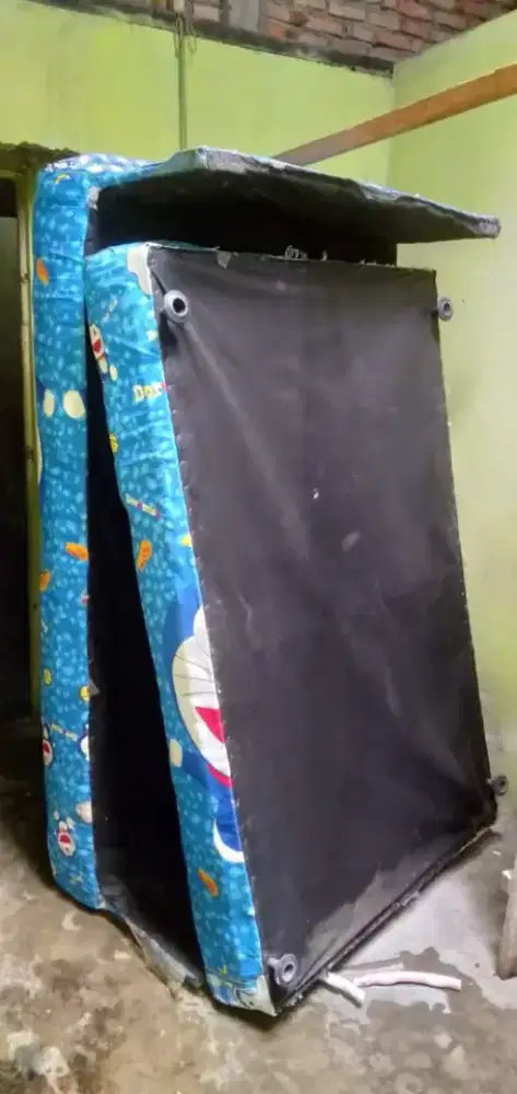 Di jual murah meriah pakai per kasur atas ,bawah lkp