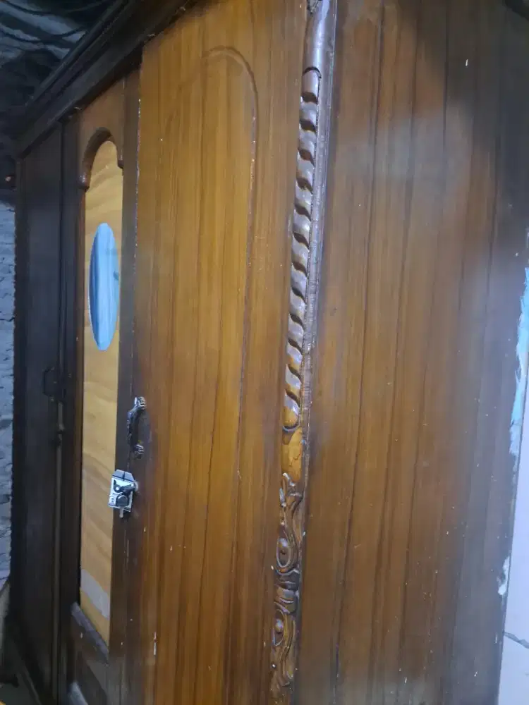 Lemari kayu jati 3 pintu