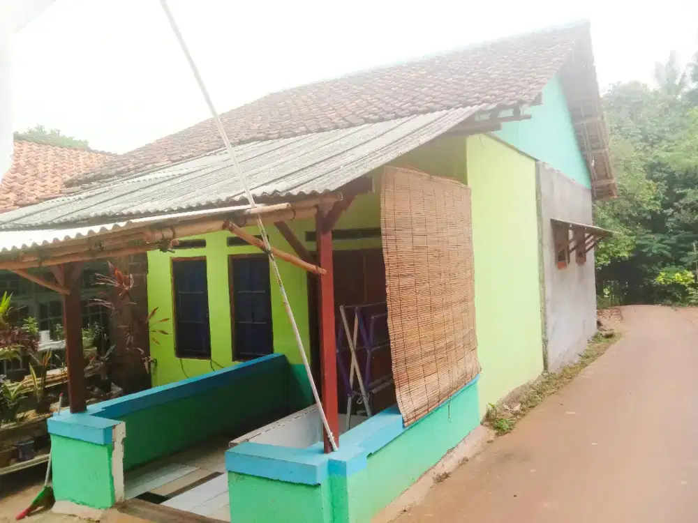 Rumah kampung Tanah luas 100 meter Murah & nyaman