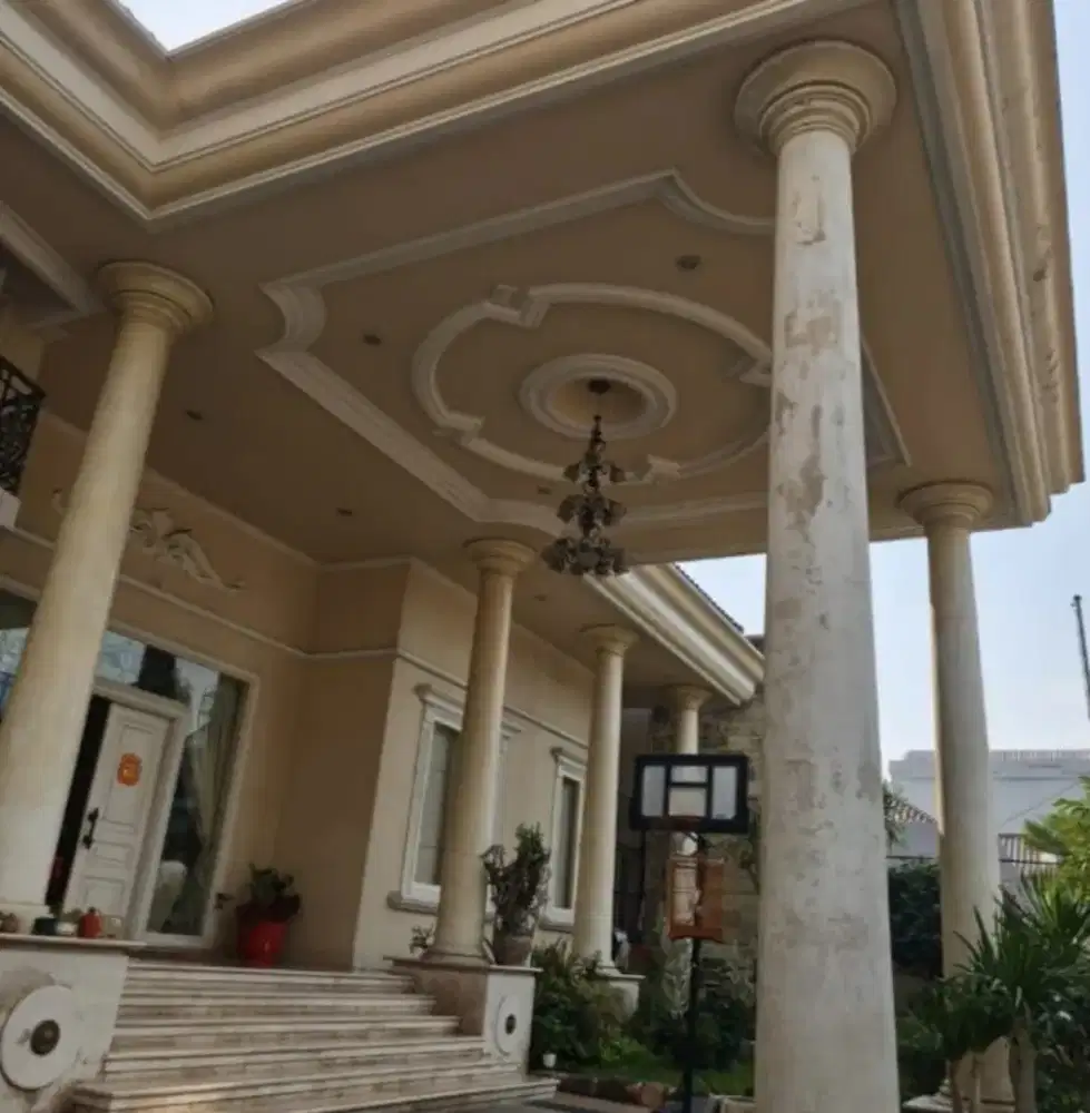 Rumah Classic Full Furnished Kupang Surabaya