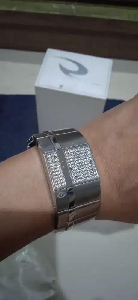 Jam Tangan Wanita merk Ripcurl