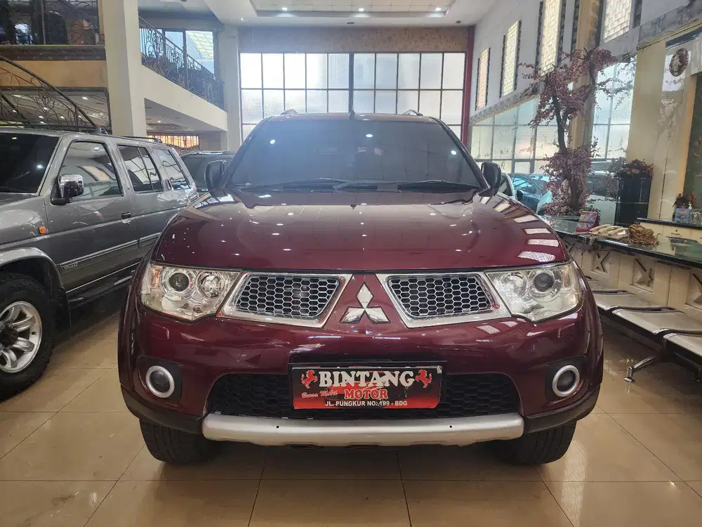 PAJERO SPORT DAKAR AT 2012 MARUN / MODEL THN 2013 (BINTANG MOTOR)