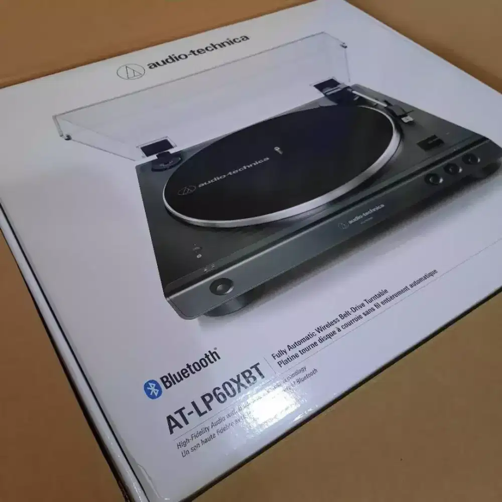 Turntable audio technica 
ATH-LP60xBT