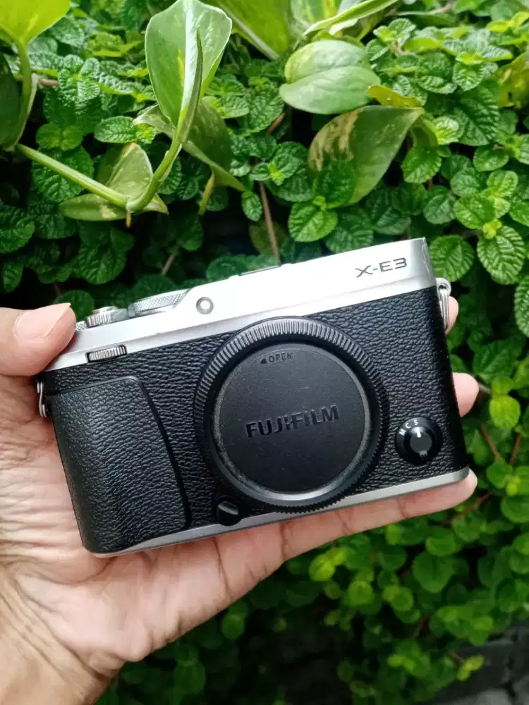 Kamera Mirrorless Fujifilm XE3 Body Only Fullset Mulus
