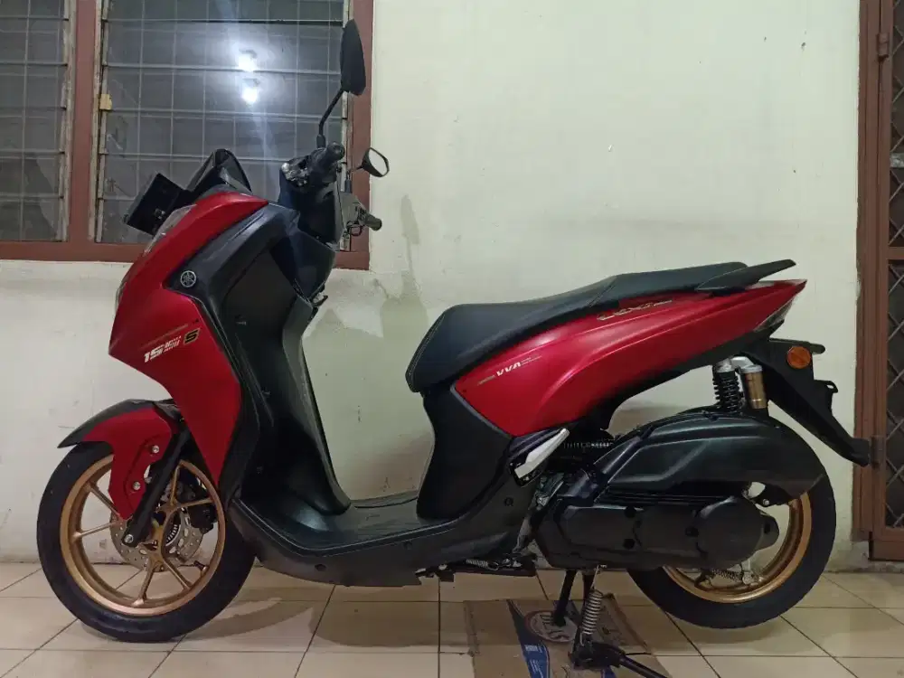 Yamaha LEXI LX 155 S KEYLESS 2025 BL 5( LIKE NEW / GRESS) B DKI