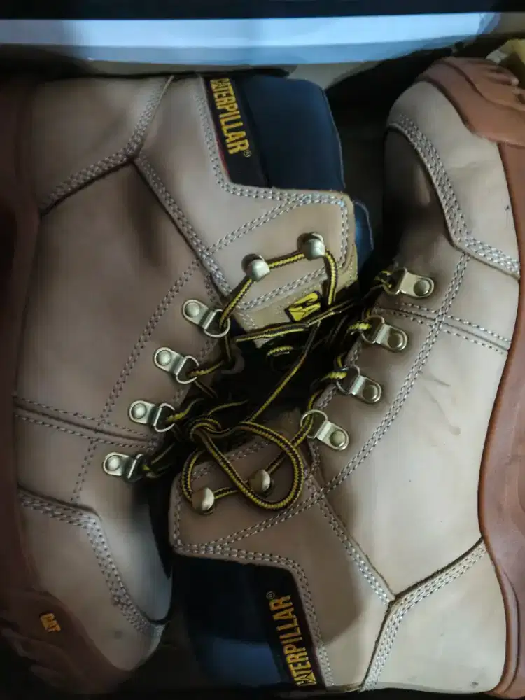 Sepatu Safety Catterpillar