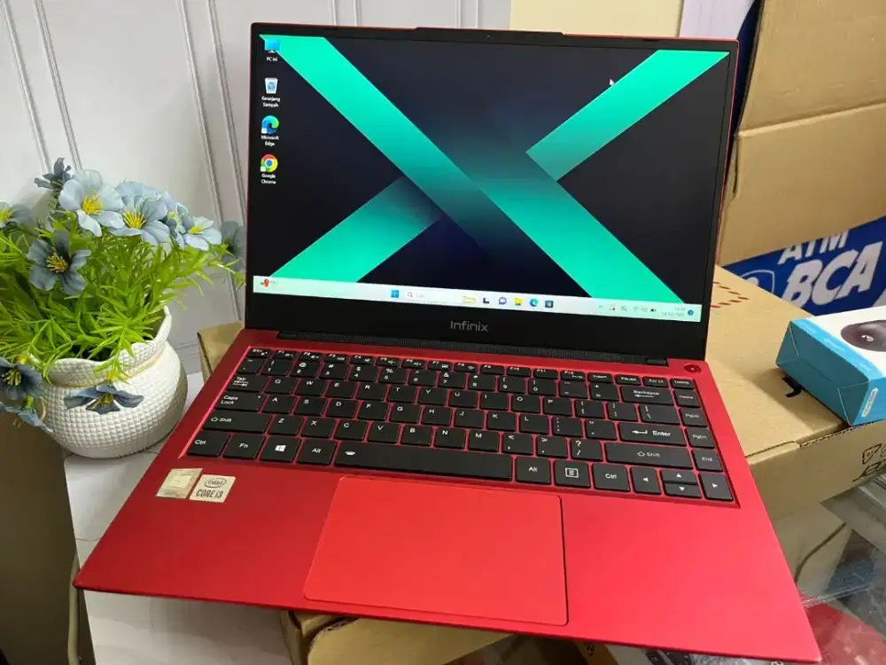 Infinik InBook X2 
 Ram 8 ssd 256 intel corei3 gen10 windows11