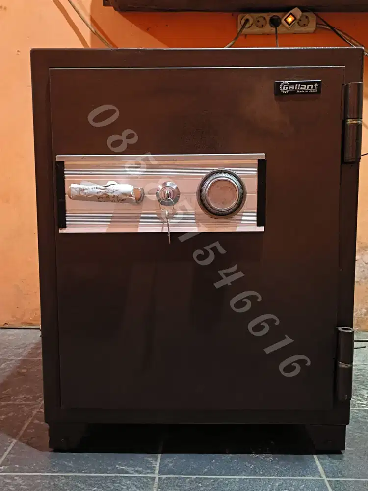 Brankas Bekas Merk Gallant 59x54x76 cm