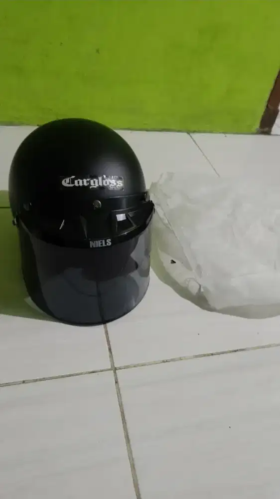 Helm SNI Cargloss
