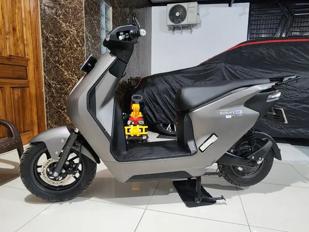 Honda EM1-E PLUS th 2025