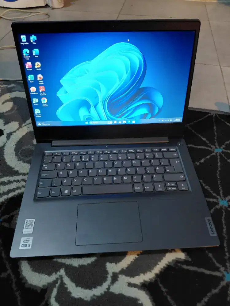 LENOVO V14 I3 GEN10 SSD256GB BATRE AWET