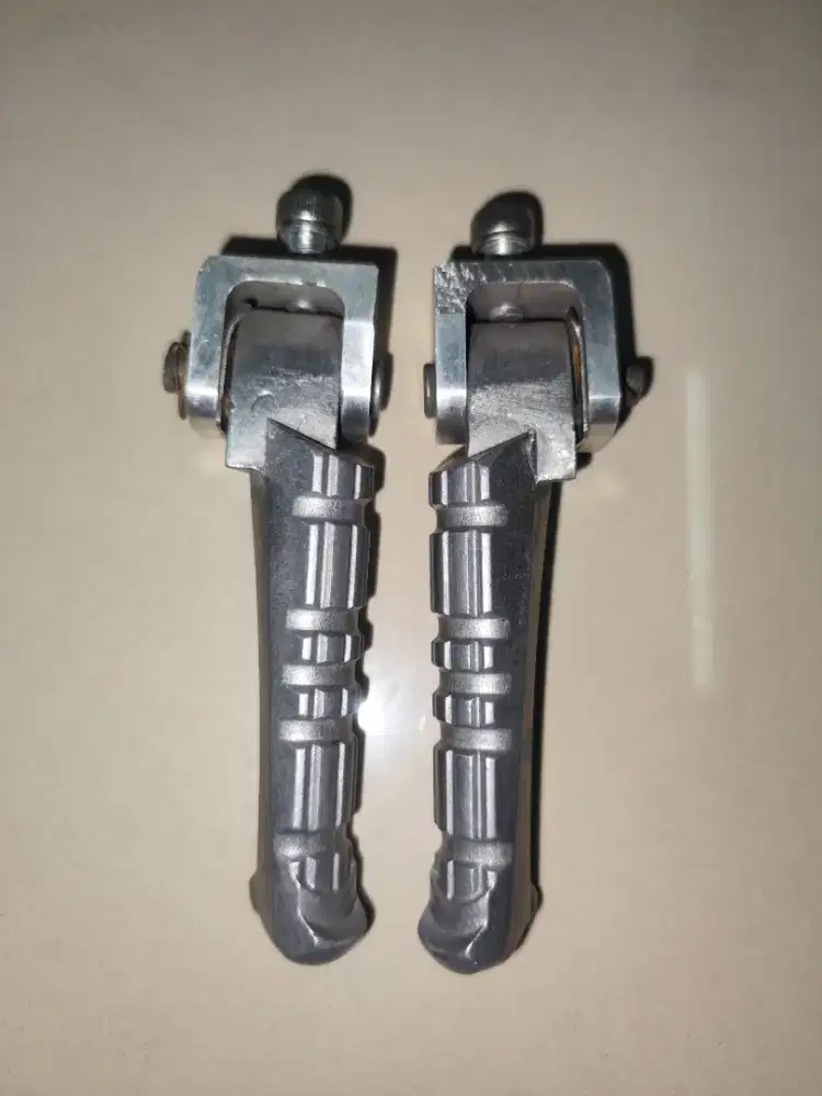 Jalu Footstep Belakang BPro Gen 1