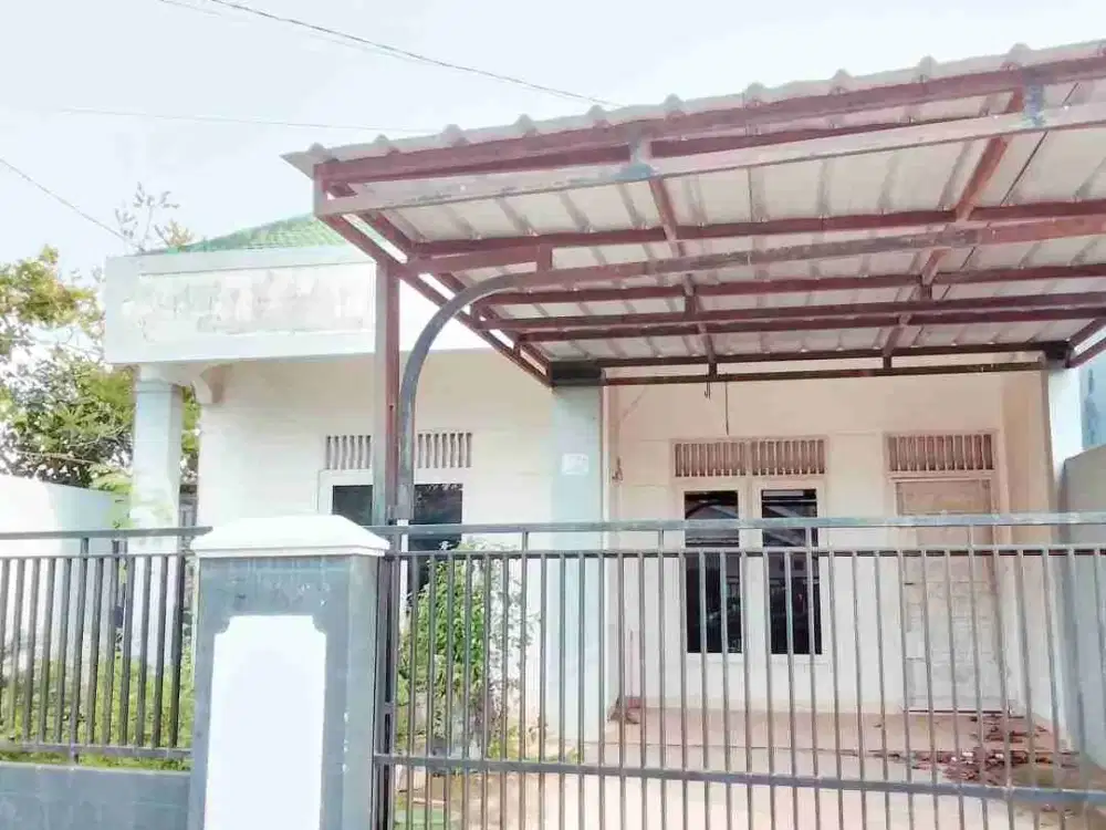 Dijual rumah halaman luas di Talang Keramat