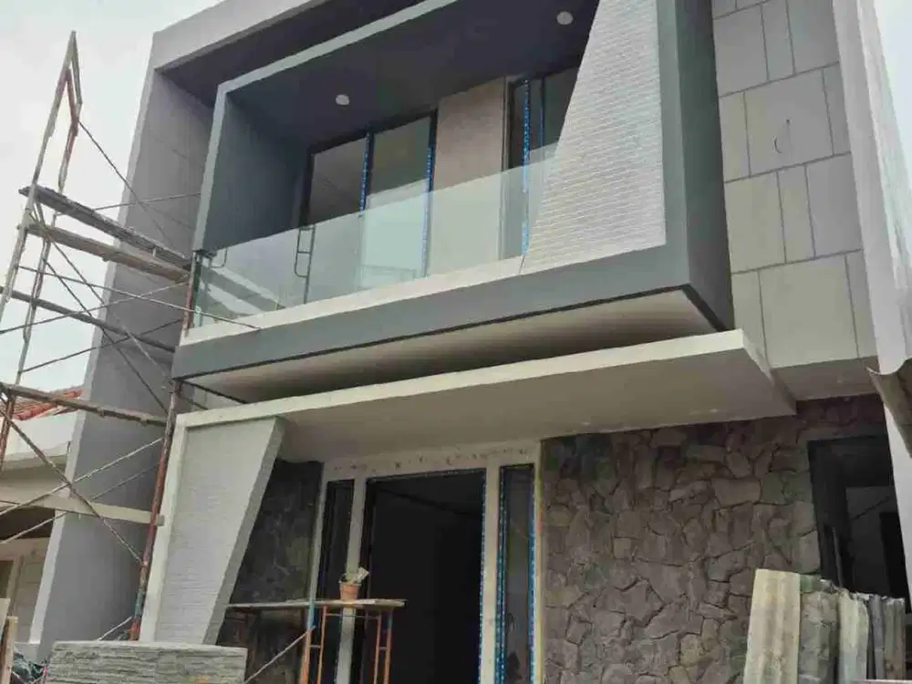 Dijual Rumah Baru Minimalis dekat GWalk Citraland Surabaya Hadap Utara