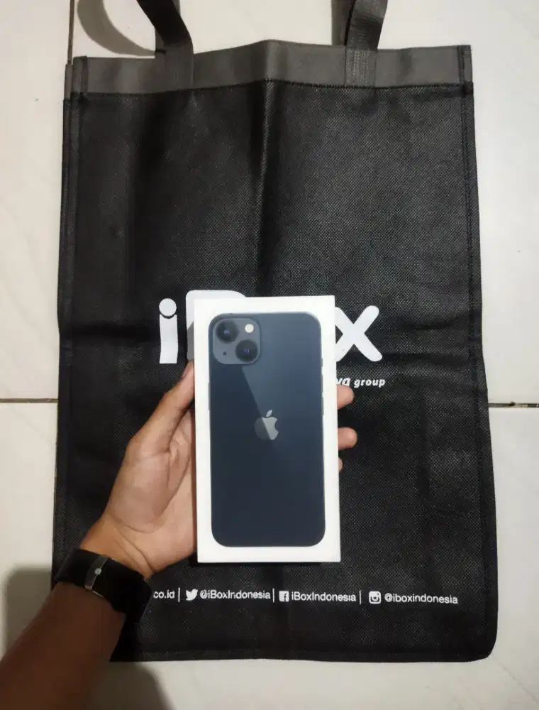 iPhone 13 128 iBox PA/A Midnight Segel BNIB