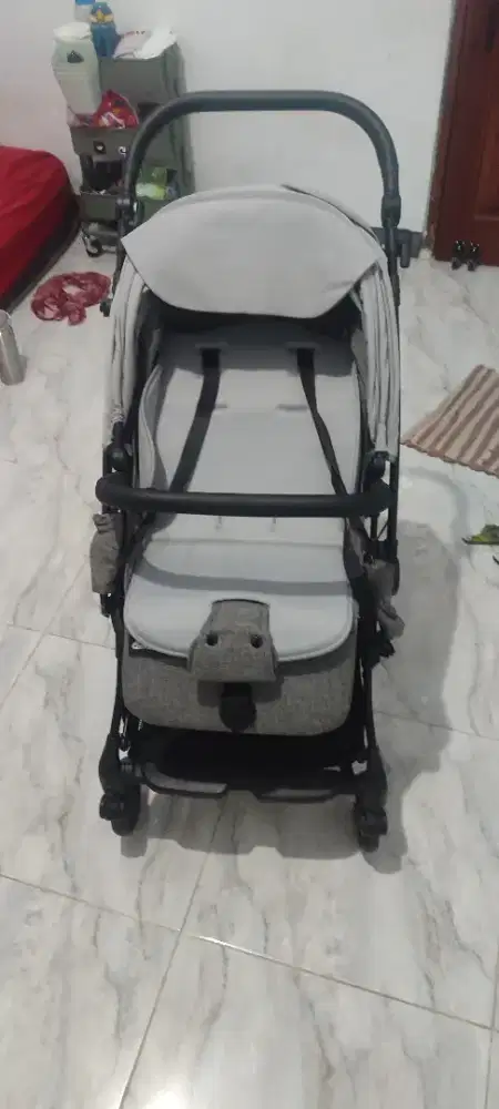 Kereta Dorong Bayi Cocolatte Verzza 4WD Nego