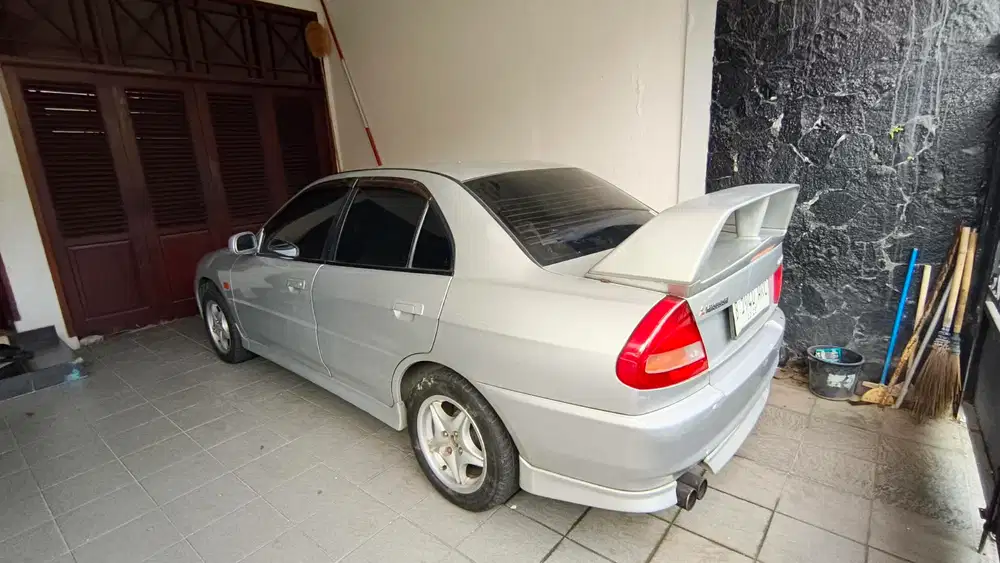 Mitsubishi Lancer 1997 Bensin