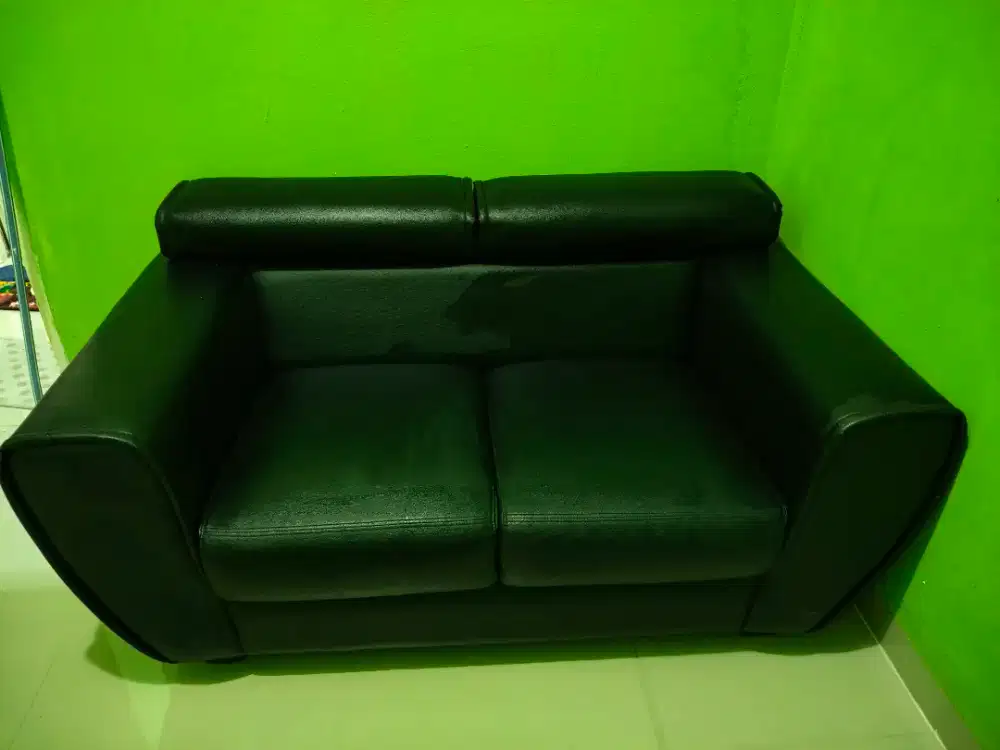 Sofa kulit asli
