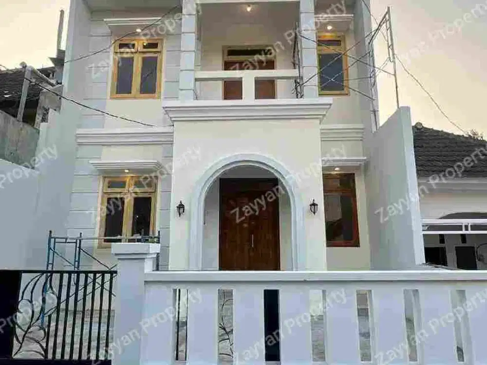 Rumah American Classic Sawojajar Malang