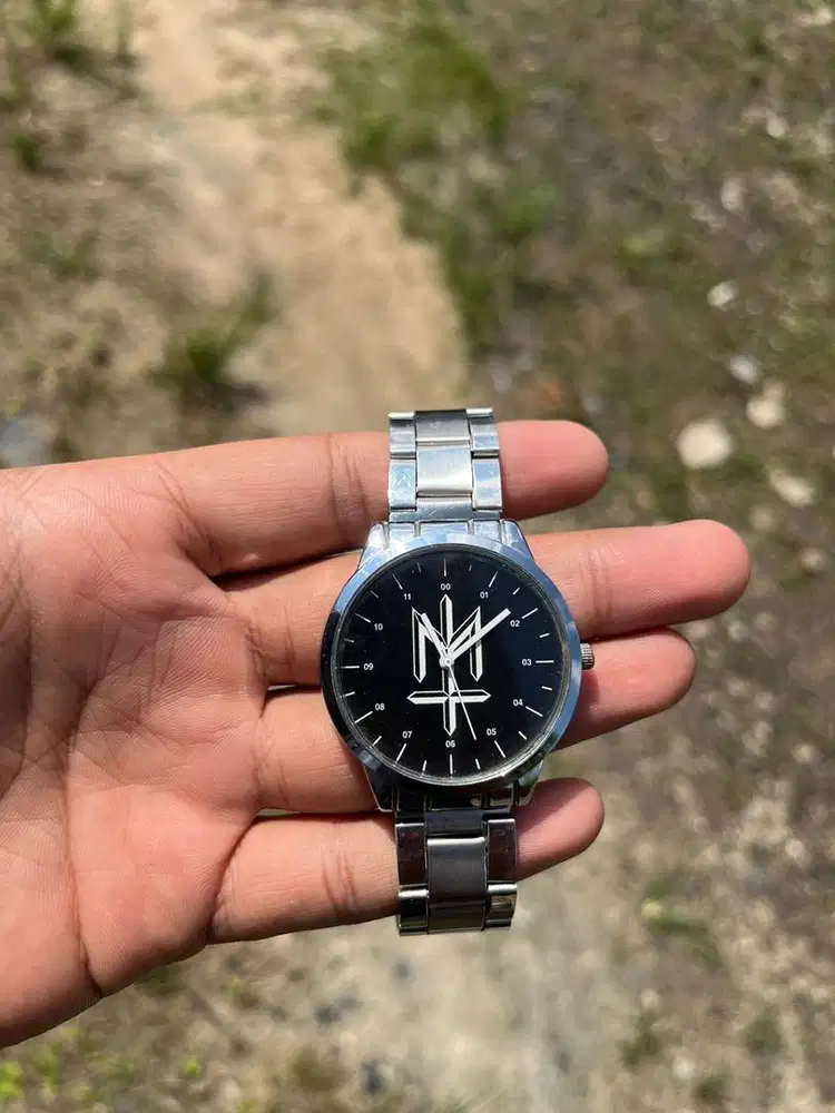 Jam Tangan Maternal Disaster