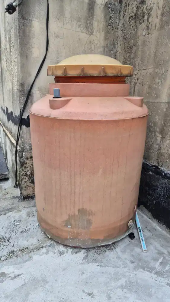 Toren 300 liter bekas,tidak bocor