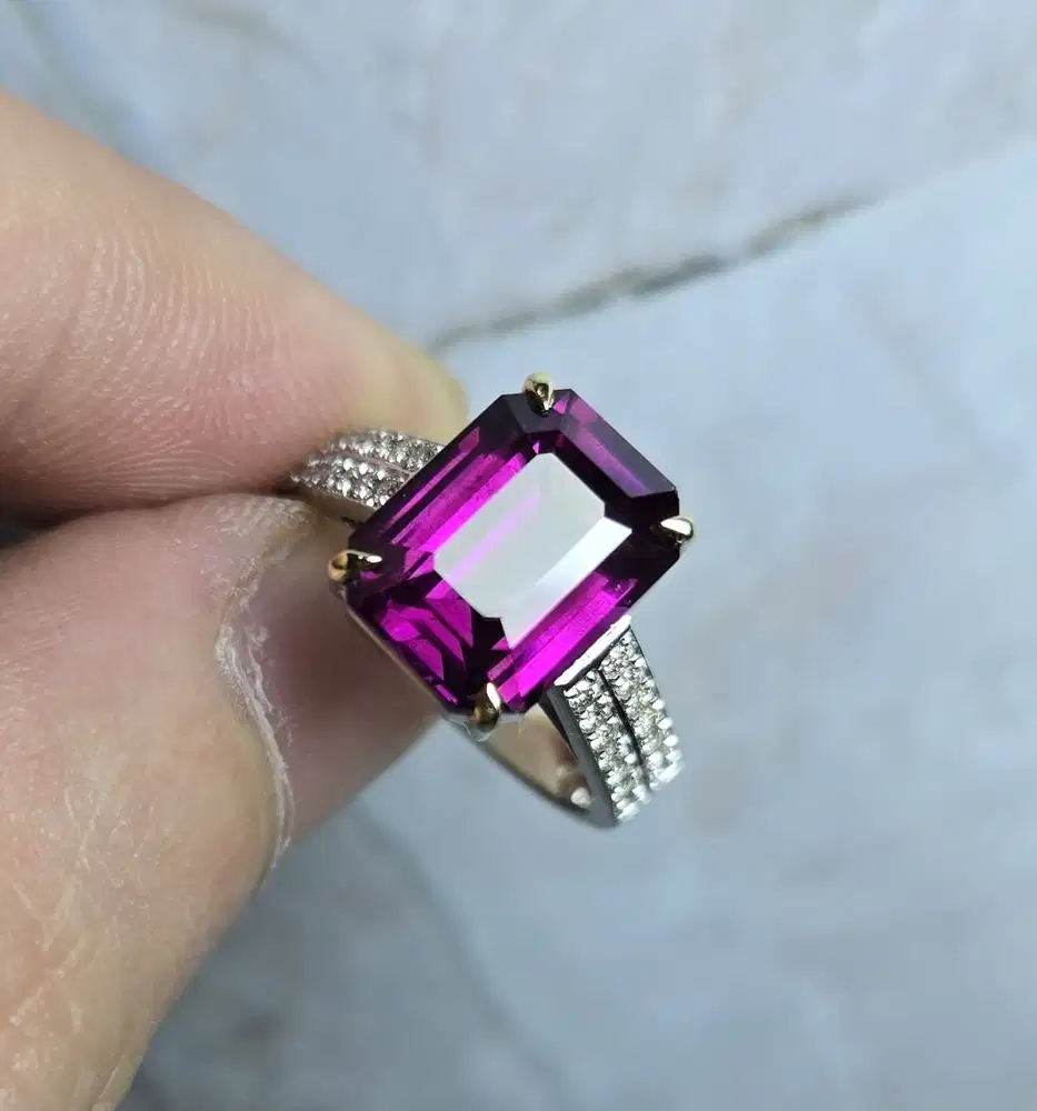 Natural Umbalite 5.18 ct No Heat