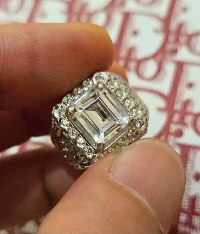 Natural White Saphire 3.21 ct Ring Gold Diamond ( Lama )