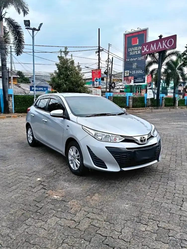 Yaris 2018 Tipe E CVT Matic Terawat Mobil Pribadi
