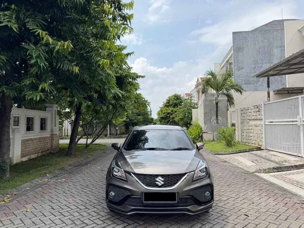 Suzuki Baleno Hatchback 1.5 Matic 2021 Coklat Facelift Plat W