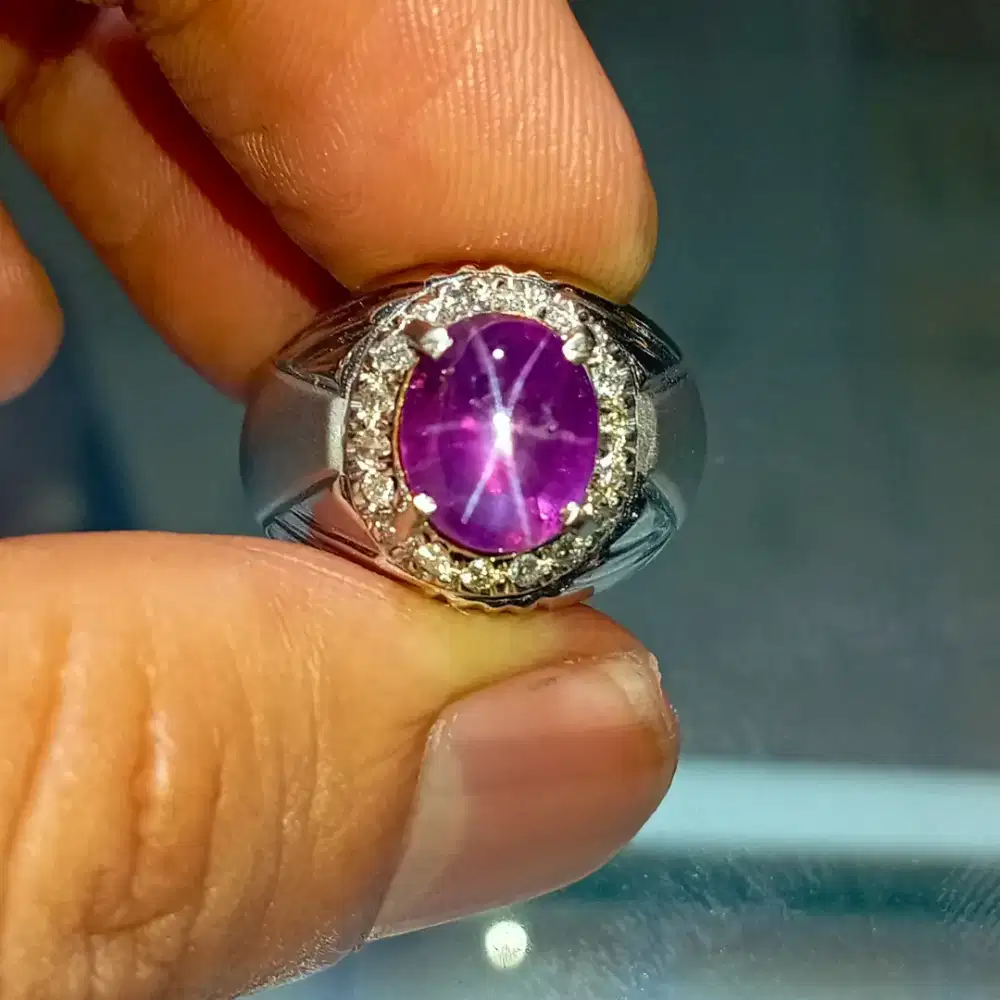 Purple star sapphire Sri Lanka Ceylon no heat 3 ct ring Gold Diamond