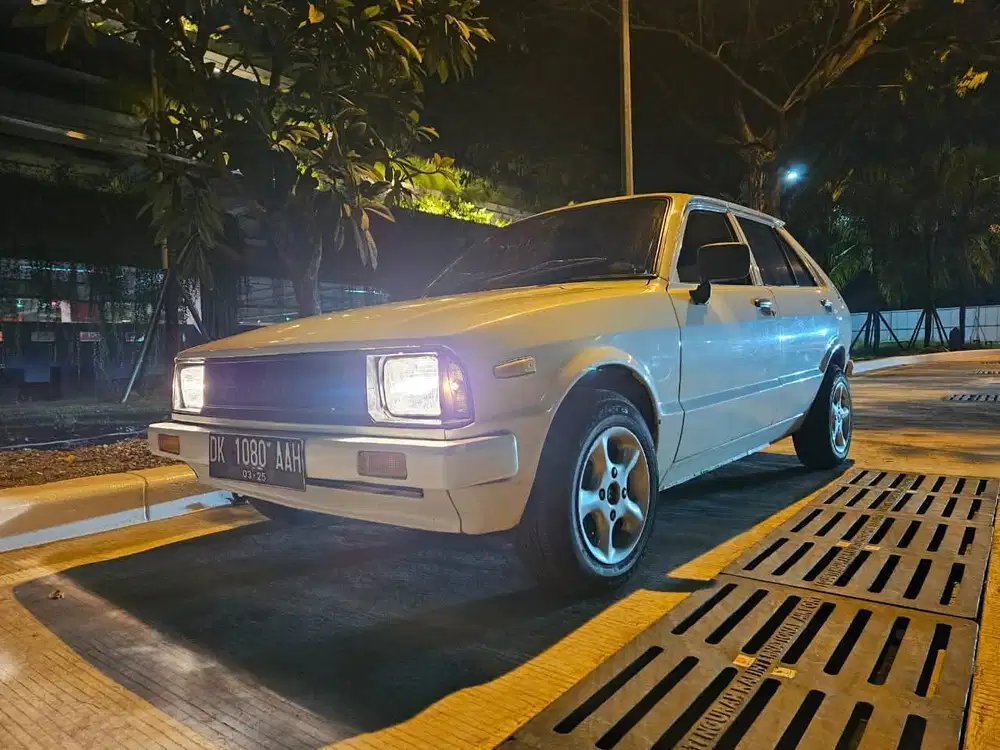 Daihatsu Charade g10 1983 Bensin manual.