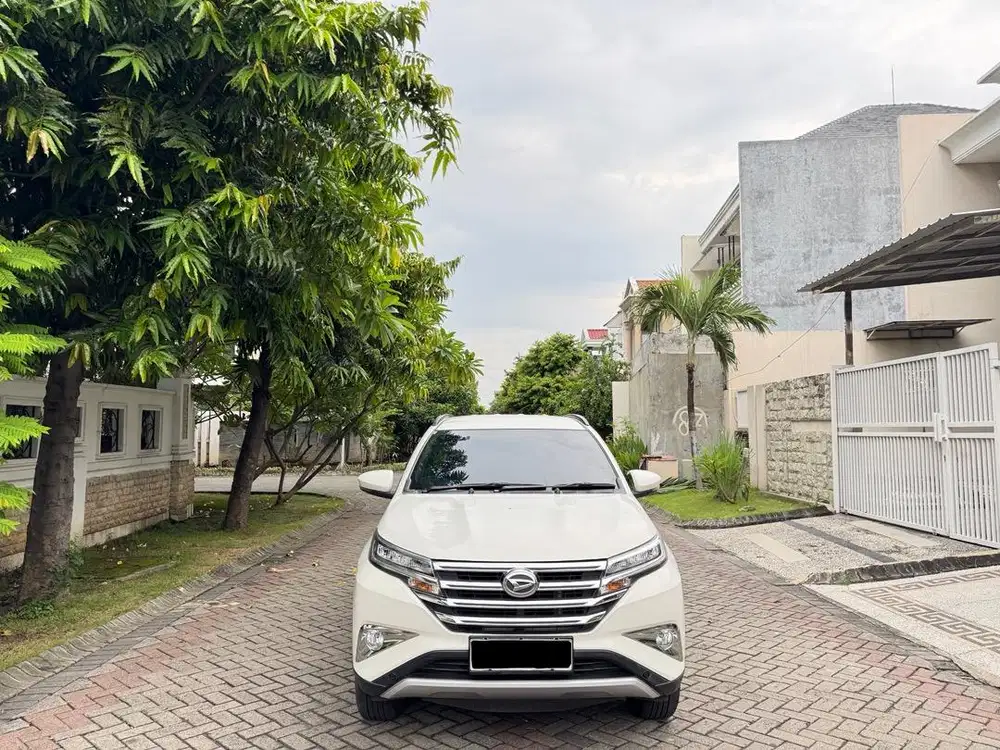 Daihatsu Terios 1.5 R Deluxe 2023 Matic Putih All New Plat L