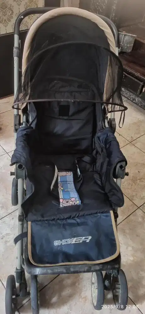 STROLLER BAYI BISA DI LIPAT