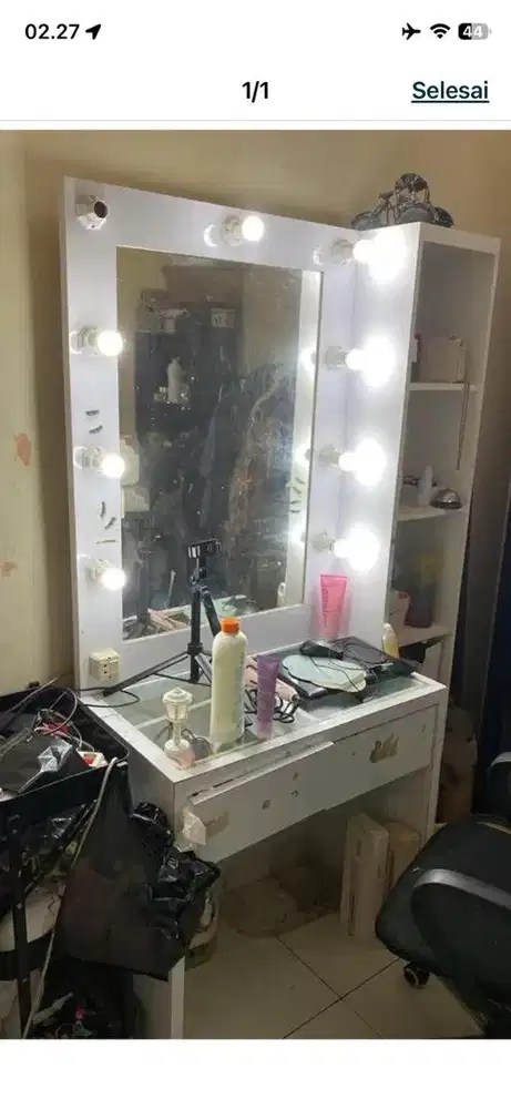 dijual meja rias masih bagus