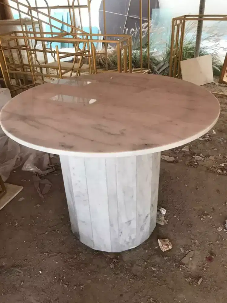 Jasa pemasangan Lantai tangga Marmer granit dan meja marmer