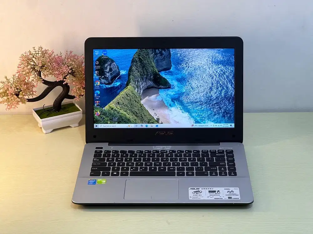 Asus A455L i5-4210U RAM 8 SSD 256 GB Nvidia 820M 2 GB MUlus No Minus