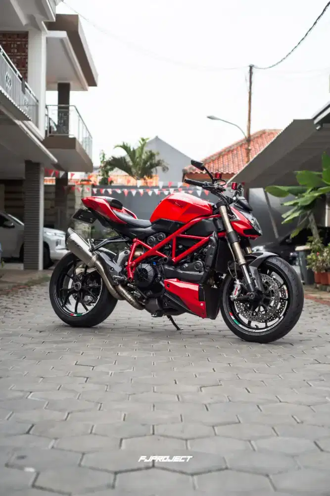 Ducati Street Fighter 848 Tahun 2012