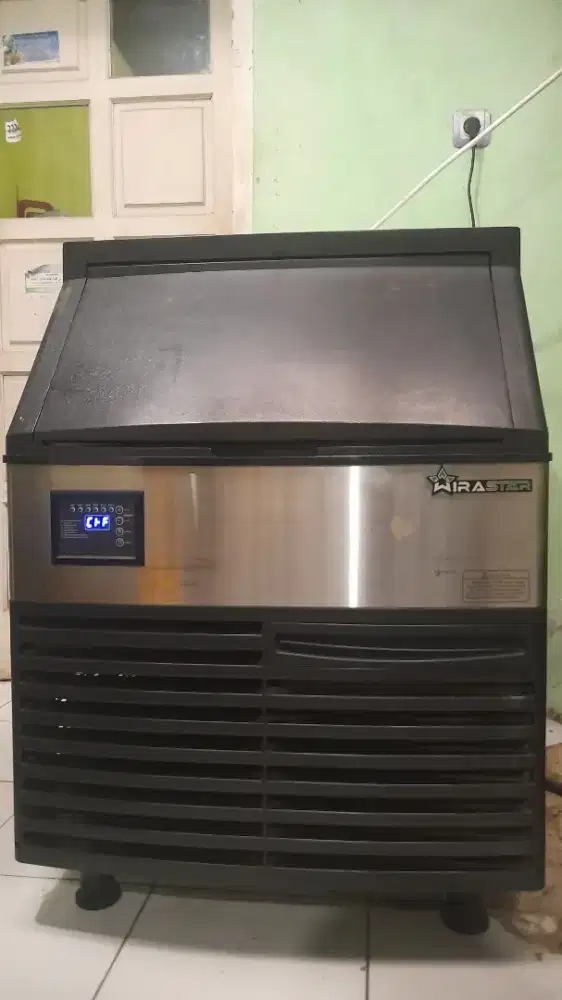 Mesin pembuat es kristal kapasitas 127 kg