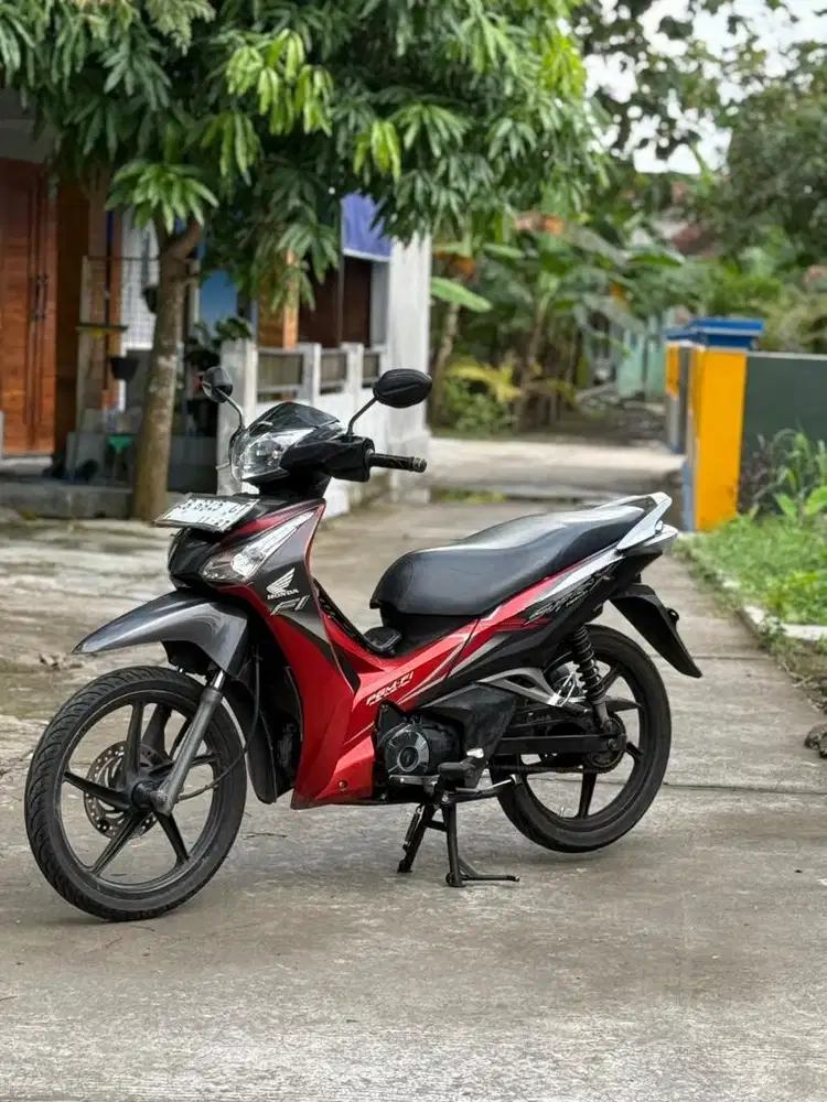 Supra helm in 2012 ab pajak on