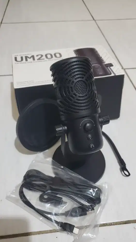 Mic Dbe UM200 baru 2 hari (Bogor)