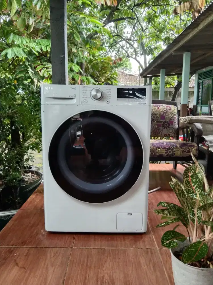 Mesin cuci front loading direct drive inverter 8,5 kg